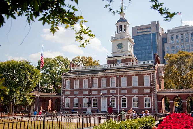 Revolution and the Founders: History Tour of Philadelphia - The Liberty Bell and the meaning behind the crack