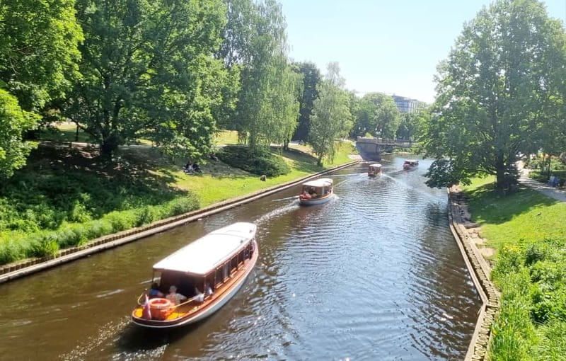 Riga: Canal & Daugava Cruise on a Historic Wooden Boat - Returning Through Kronvalda Park