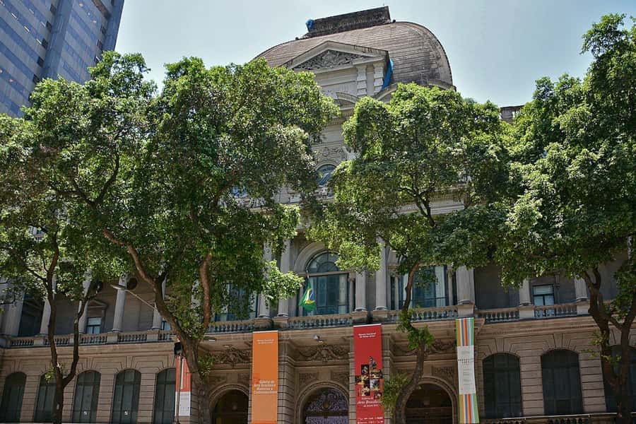 Rio de Janeiro: Historic Rio and Santa Teresa Half-Day Tour - XV de Novembro Square and the center’s changing face
