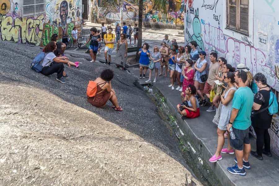 Rio de Janeiro: Little Africa Heritage Walking Tour - Cais do Valongo and the difficult center of the story