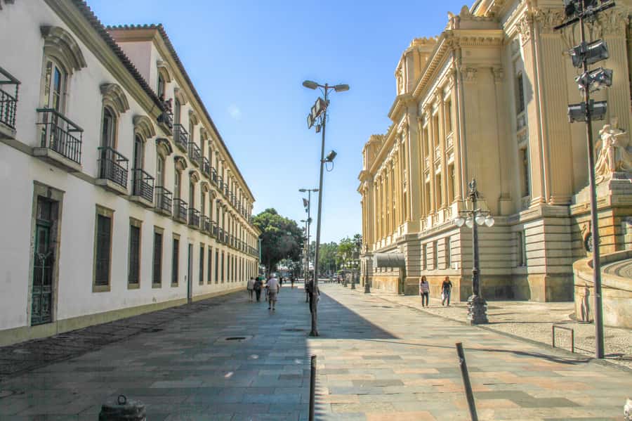 Rio: Historical Walking Tour - Tiradentes Palace and Praça XV