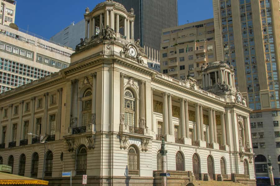 Rio: Historical Walking Tour - Teles Arch and the cobbled Travessa do Comercio