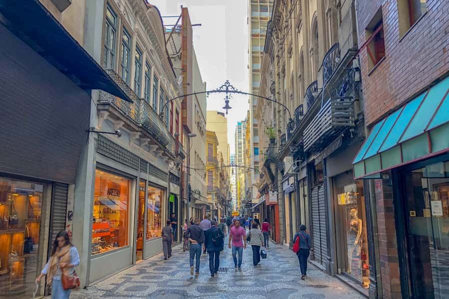 Rio: Historical Walking Tour - Starting from Copacabana by subway