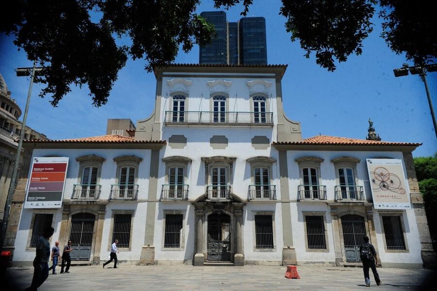 Rio: Olympic Boulevard, Museum of Tomorrow & History Tour - Praça XV and the former seat of empire