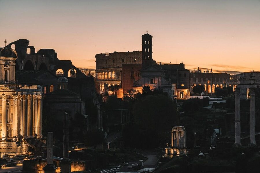 Rome: Ancient Rome Night Tour - Monti, Julius Caesar, and the Borgia connection