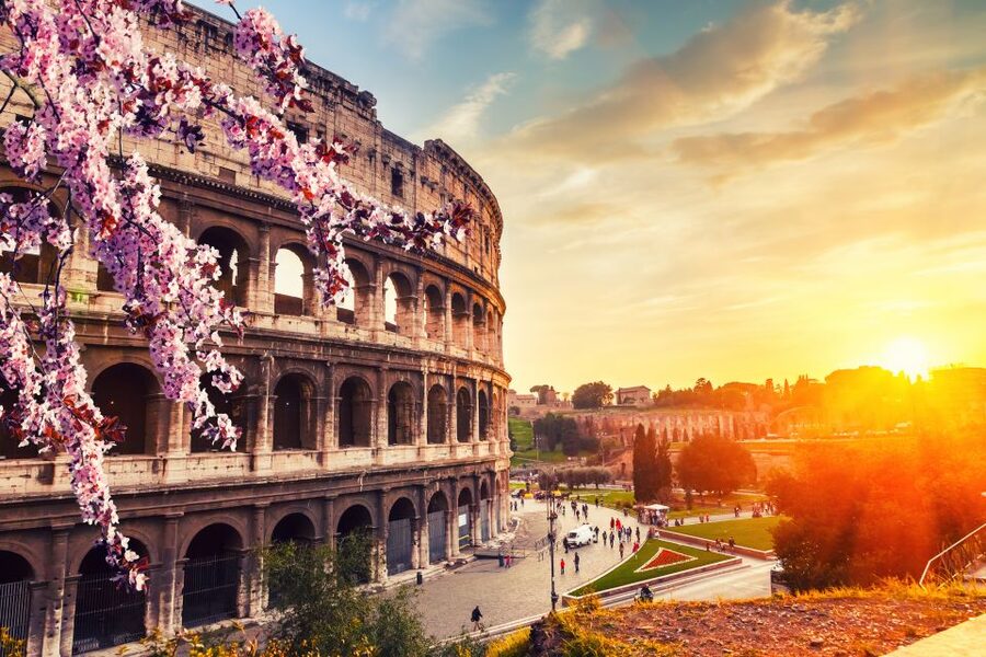 Rome: Colosseum, Ancient Rome Tour or AudioGuided Tour - Choosing between the guide and the audio tour