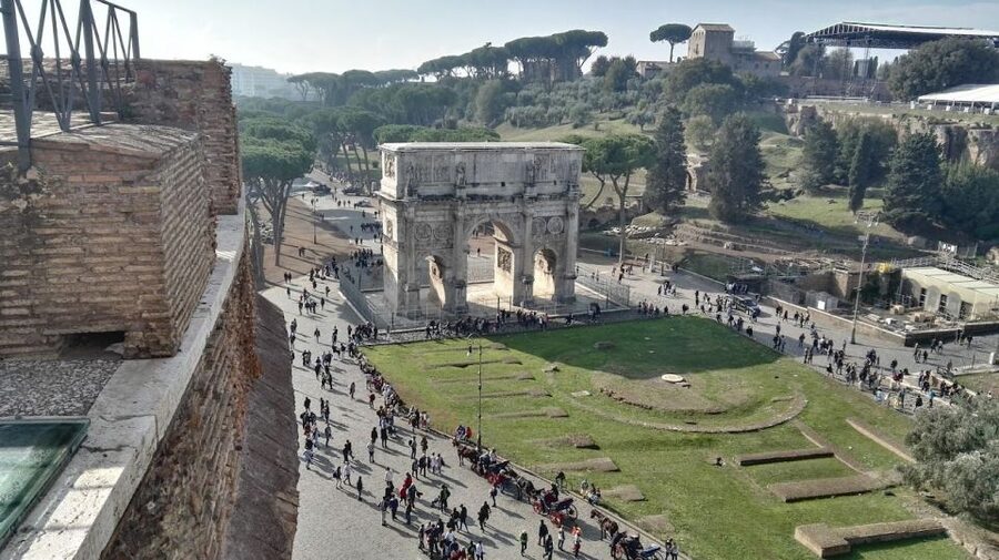 Rome: Colosseum Arena and Ancient Rome Guided Tour - The Roman Forum and the problem of too much to see