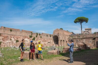 Colosseum Arena, Roman Forum & Palatine Hill Tour