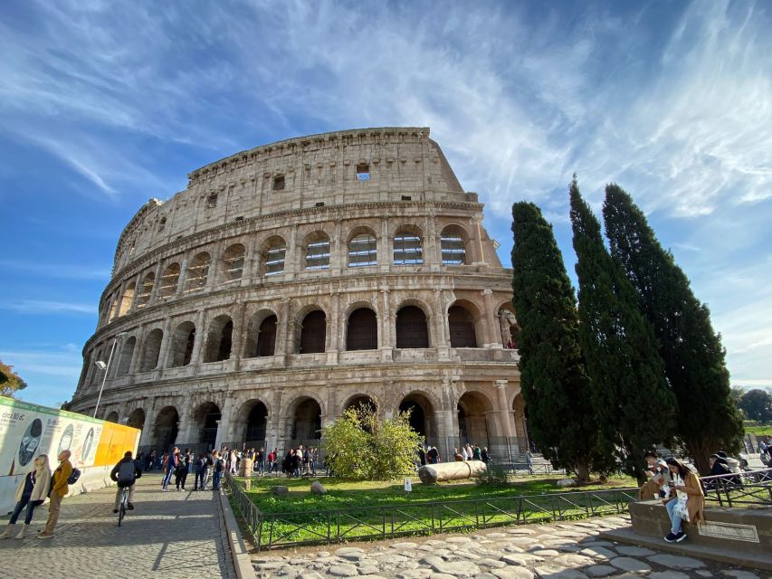 Rome: Colosseum, Roman Forum, and Palatine Hill Ancient Tour - Palatine Hill and the imperial view