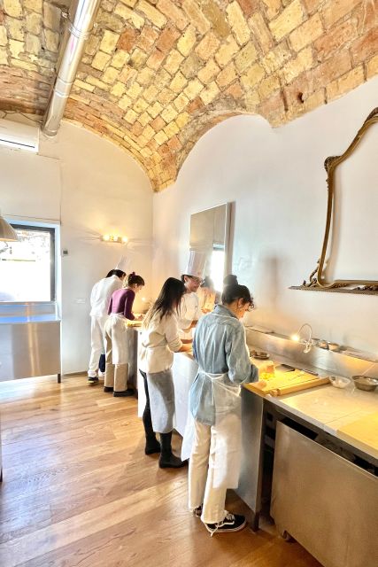 Rome: Five Shapes of Pasta Cooking Class in Ancient Tavern - An old Roman osteria becomes your classroom