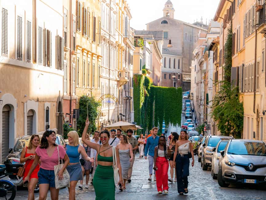 Rome: Guided Bar Crawl with Drinks & Dark History - Why solo visitors and couples may like it