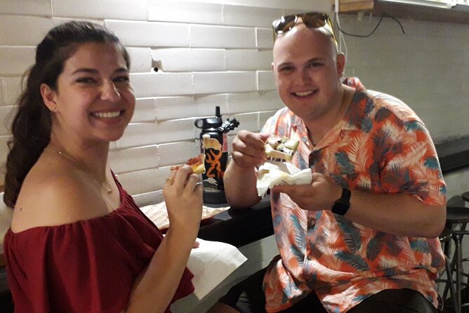 Rome: Trastevere street food and history tour - small group - Via della Lungaretta shows everyday Trastevere