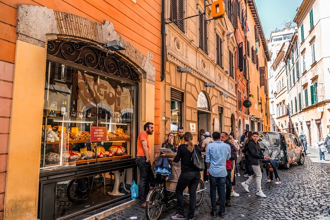 Rome: Ultimate Street Food Tour in the Old Town by Do Eat Better - Via del Corso and a Proper Roman Supplì