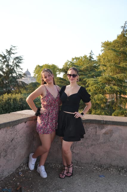 Rome: Vespa Photo Tour with Historic City Highlights - What the $33 price really gives you