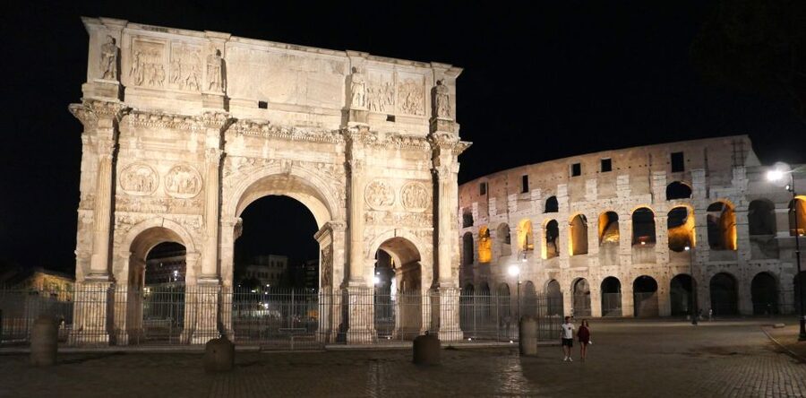Rome: Wonders of Ancient Rome at Dusk - The Colosseum: 40 minutes of stories outside the arena