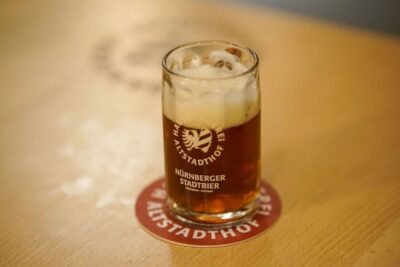 “Rotes Bier” and “Blaue Zipfel”. A historical-culinary walk