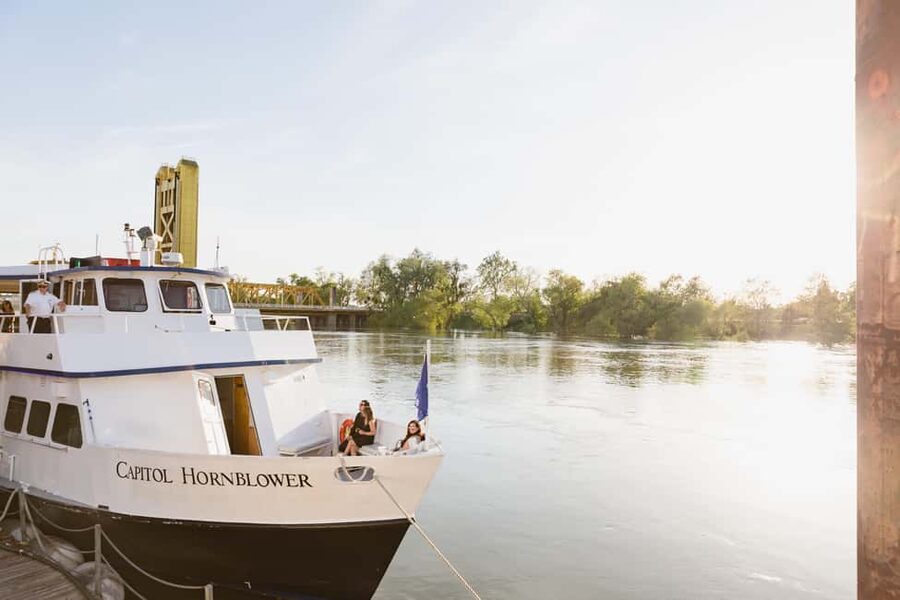 Sacramento: City Cruises River Cruise with History Guide - Who should book this cruise?