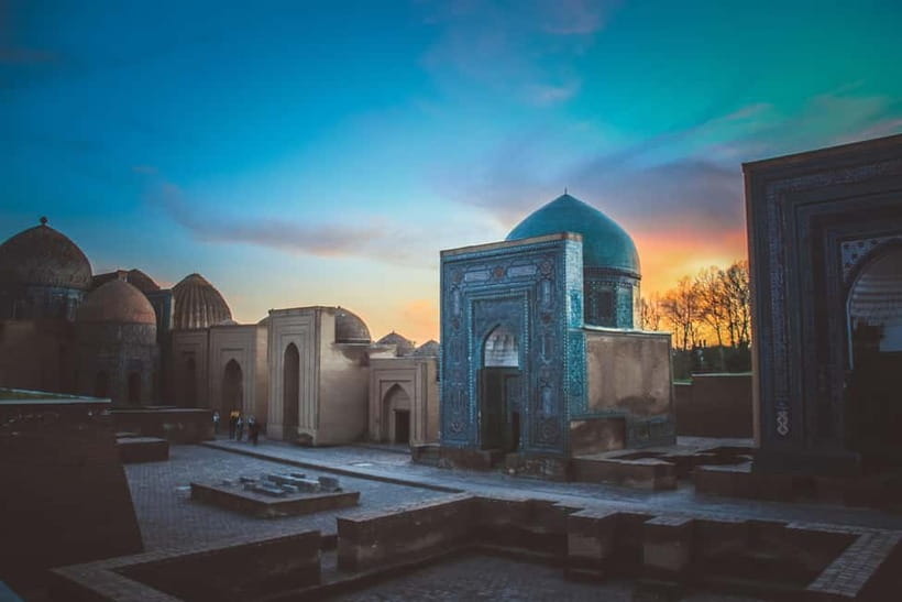 Samarkand: Historical Monuments Guided Walking Tour - Bibi-Khanym Mosque: ambition in monumental form