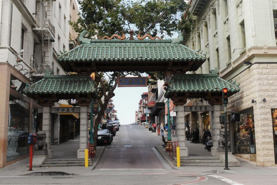 San Francisco: Chinatown Food and History Walking Tour - Old Saint Mary’s Cathedral and the neighborhood’s religious story