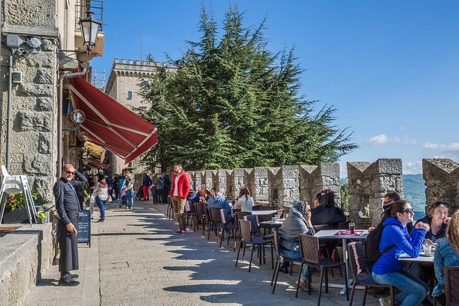 San Marino: UNESCO World Heritage Site Private Tour - Piazzetta del Titano and the Crossbowmen’s Quarry