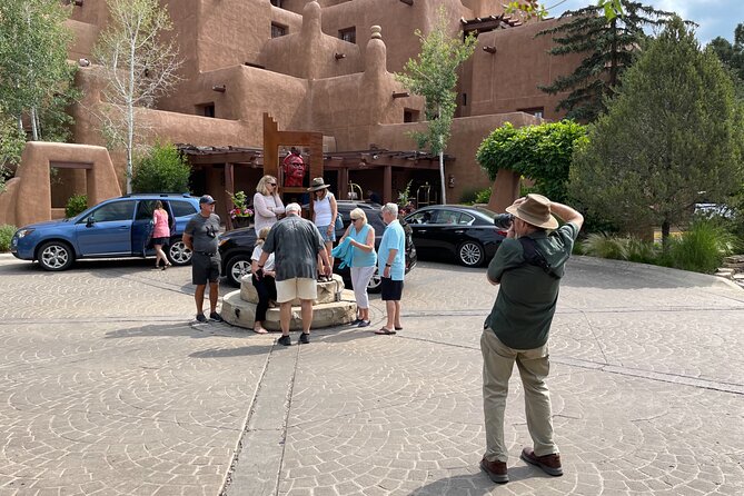 Santa Fe Ultimate History Walking Tour - Sena Plaza, the Cathedral, and the final return