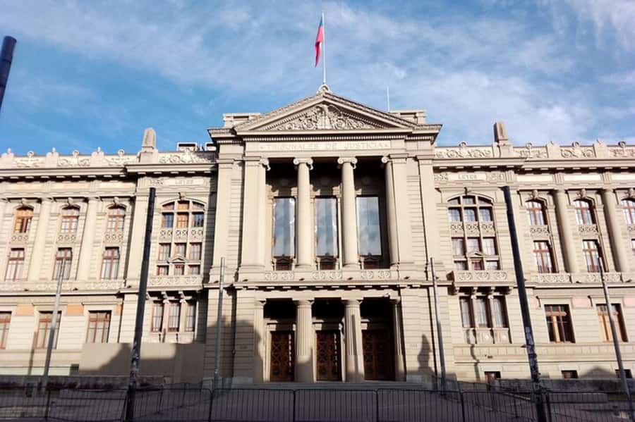 Santiago: Guided Walking Tour of the Historical Old Town - Key Points Before You Book