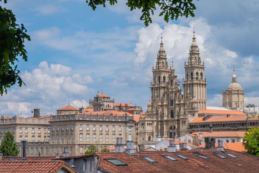 Santiago: Historic Walking Tour and Highlights - Quintana, Platerías, and the city’s sacred heart