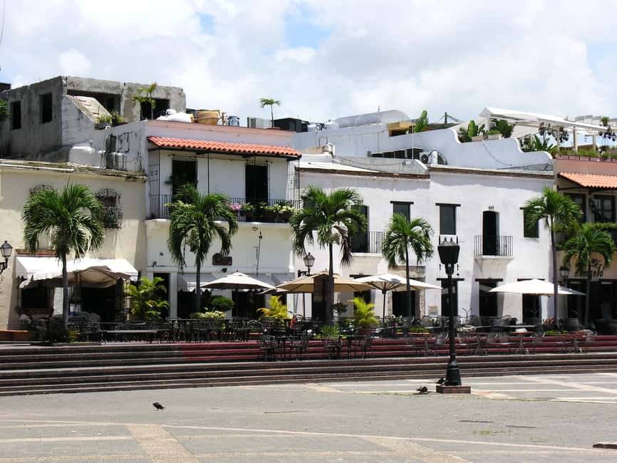 Santo Domingo: Historical City Tour - The guides are the heart of the morning