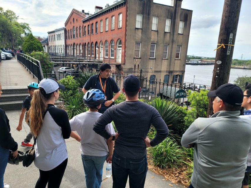 Savannah: Historical Bike Tour with Tour Guide - Weather, comfort, and who should book