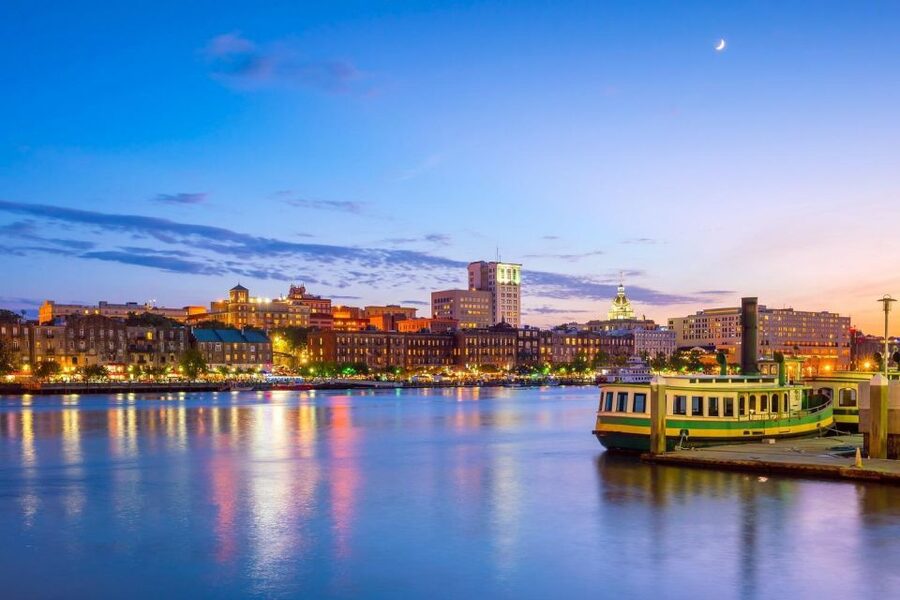 Savannah: Historical Panoramic City Tour - Who should book this tour?