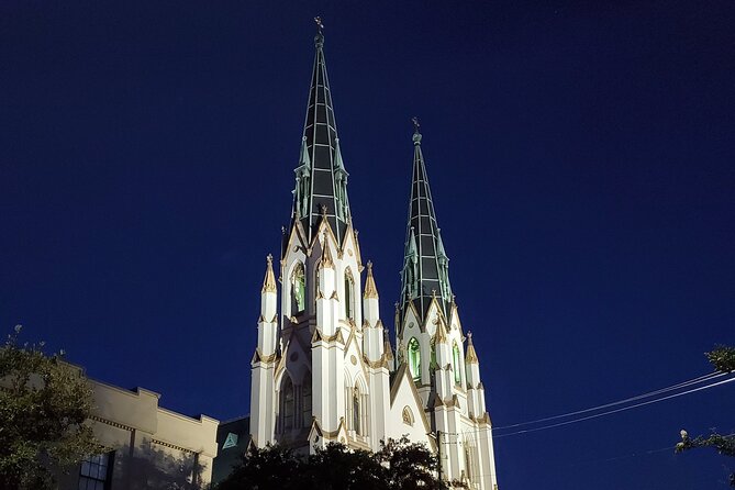 Savannah History and Haunts Candlelit Ghost Walking Tour - Starting at Chippewa Square