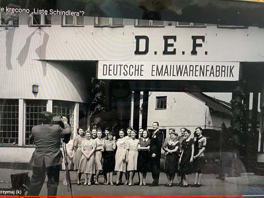 Schindler's List Movie Tour: Historic Sites & Film Location - Walking through Kazimierz and the film’s visual world