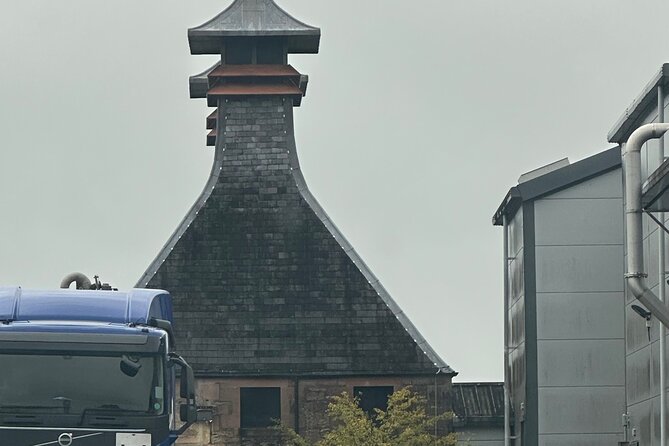 Scottish Whisky Distillery & Fairytale Dunrobin Castle - Small group promise versus actual group size