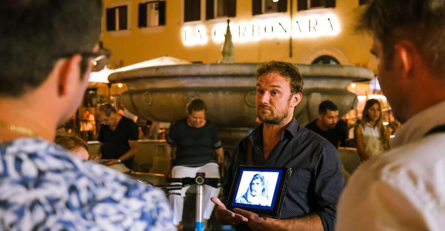 Secrets of Rome: Historical True Crime Small Group Tour - Key things to know before you book