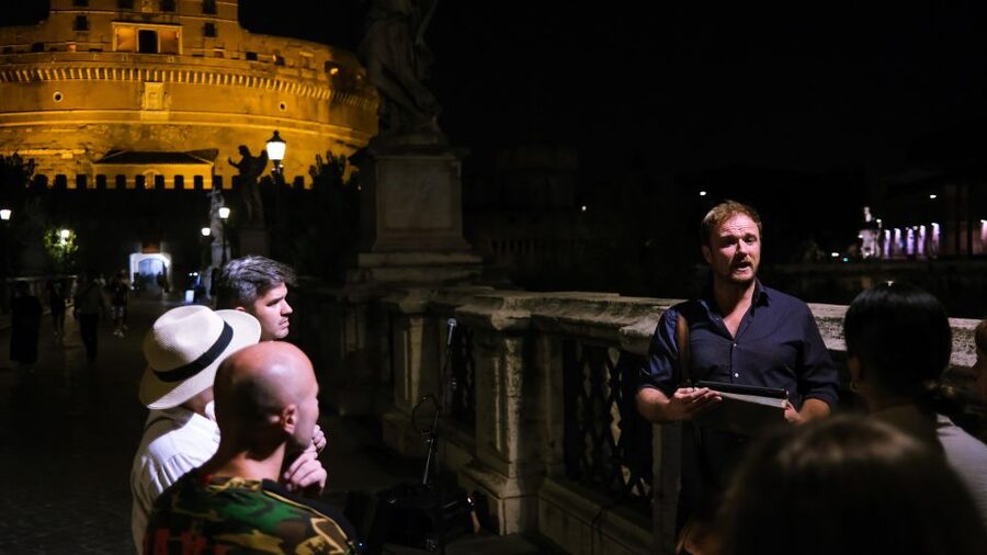 Secrets of Rome: Historical True Crime Small Group Tour - Why Rome’s dark side makes a good walking tour
