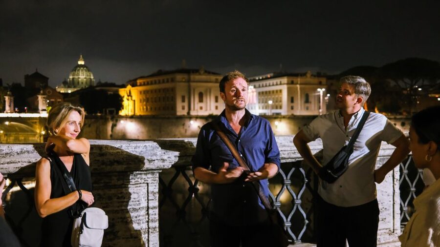 Secrets of Rome: Historical True Crime Small Group Tour - What the guides do best