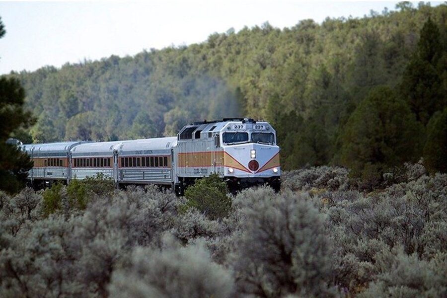 Sedona, AZ: Grand Canyon Guided Tour and Historic Railway - Grand Canyon Village and your first canyon views