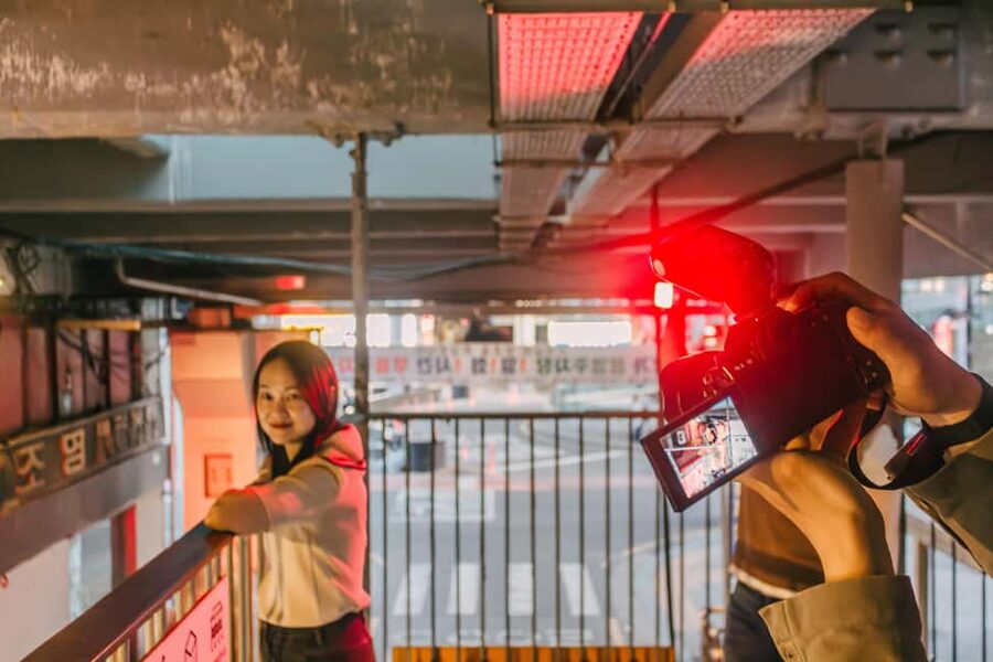 Seoul: Street Photoshoot and Hidden Gem History Walking Tour - What the photography service is worth
