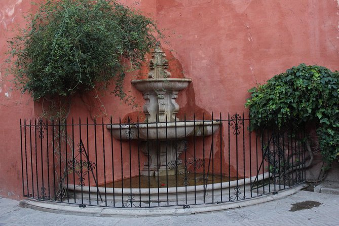 Seville Evening Historical Tour with Haunted History - Plaza de Alfalfa and the city beyond Santa Cruz