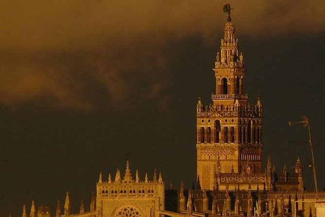 Seville Evening Historical Tour with Haunted History - Santa Cruz, where the stories get personal
