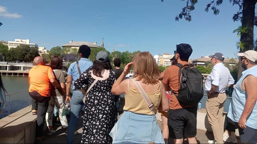 Seville in 1 Day Tour: Historic Center, Monuments, and Jewish Quarter - Key points to know before booking