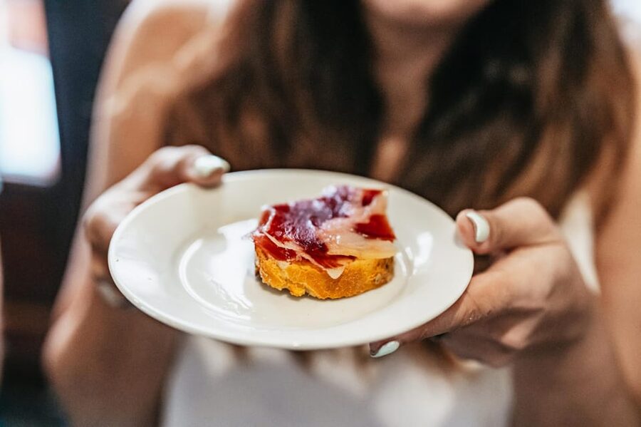 Seville: Tapas, Taverns and History Guided Walking Tour - What makes this Seville food walk worth considering