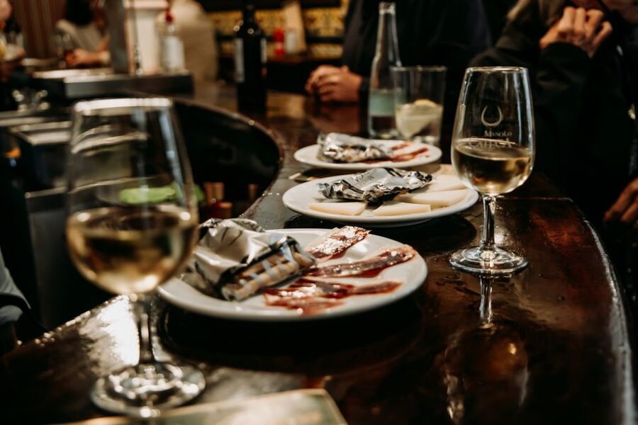 Seville: Tapas, Taverns, and History Walking Tour - The guides make or break the evening