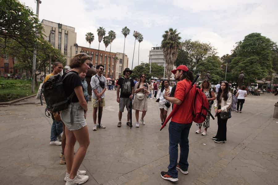 Shared Medellín Downtown Tour with Wireless Audio - What paisa culture means in Medellín