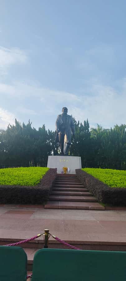 Shenzhen History , Culture & Scenic + (Drone Delivery) tour - How the guides shape the afternoon