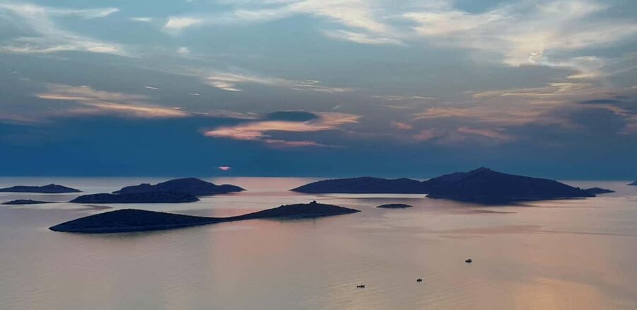 Šibenik: Croatia in a Day, Vistas, History, Olive Oil, Wine - Leaving Šibenik for the Dalmatian hinterland