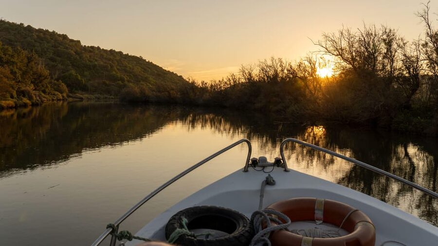 Silves History - Nature Boat Tour - free drink and Port wine - Reaching Silves by water