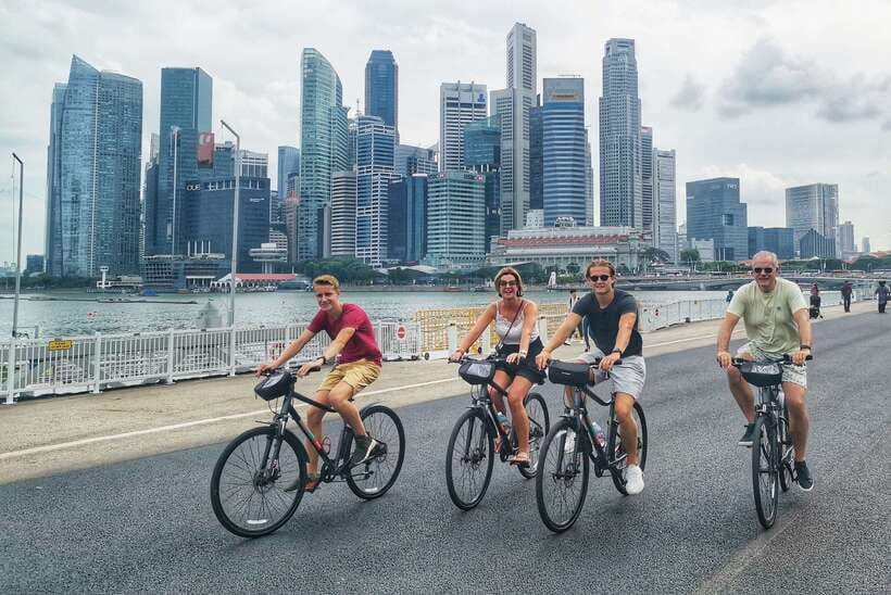 Singapore: Historical Half-Day Bike Tour - Why a bicycle makes sense in Singapore
