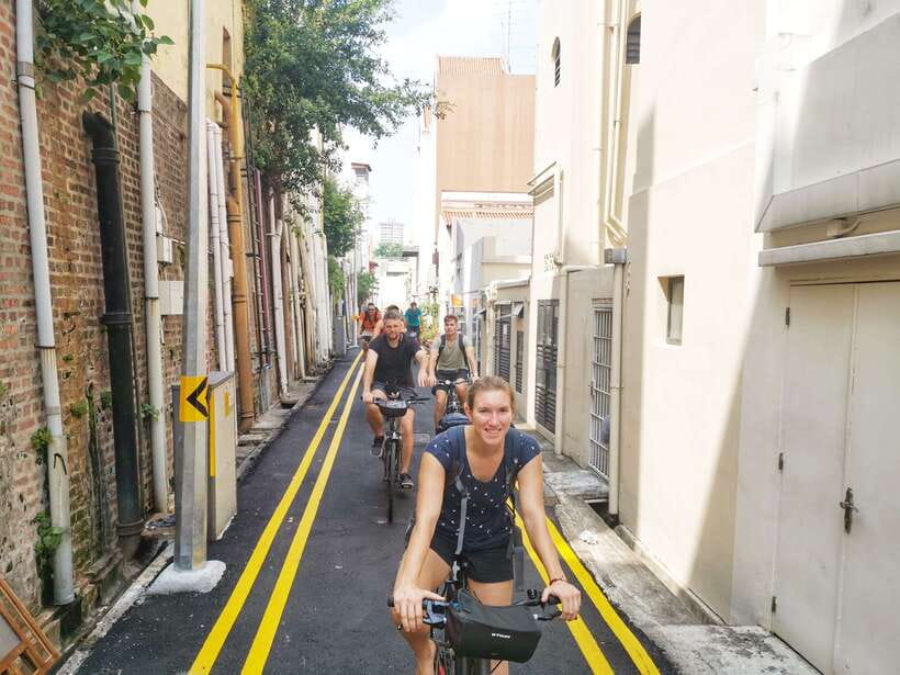 Singapore: Historical Half-Day Bike Tour - Marina Bay, the Merlion, and the Formula 1 circuit