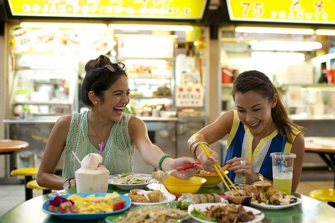 Singapore Private Food, Culture and Heritage Tour with 9 tastings - Starting in Chinatown with a plate in mind